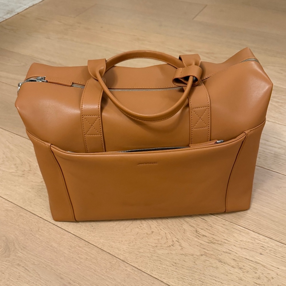 Leather Travel Tote Bag in Tan